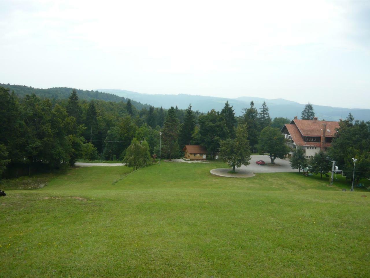 Polzevo Hotel Visnja Gora Exterior foto